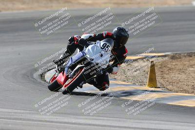 media/Feb-07-2025-CVMA Friday Practice (Fri) [[7034960ba2]]/2-Racer 2/Session 3 (Turn 8)/